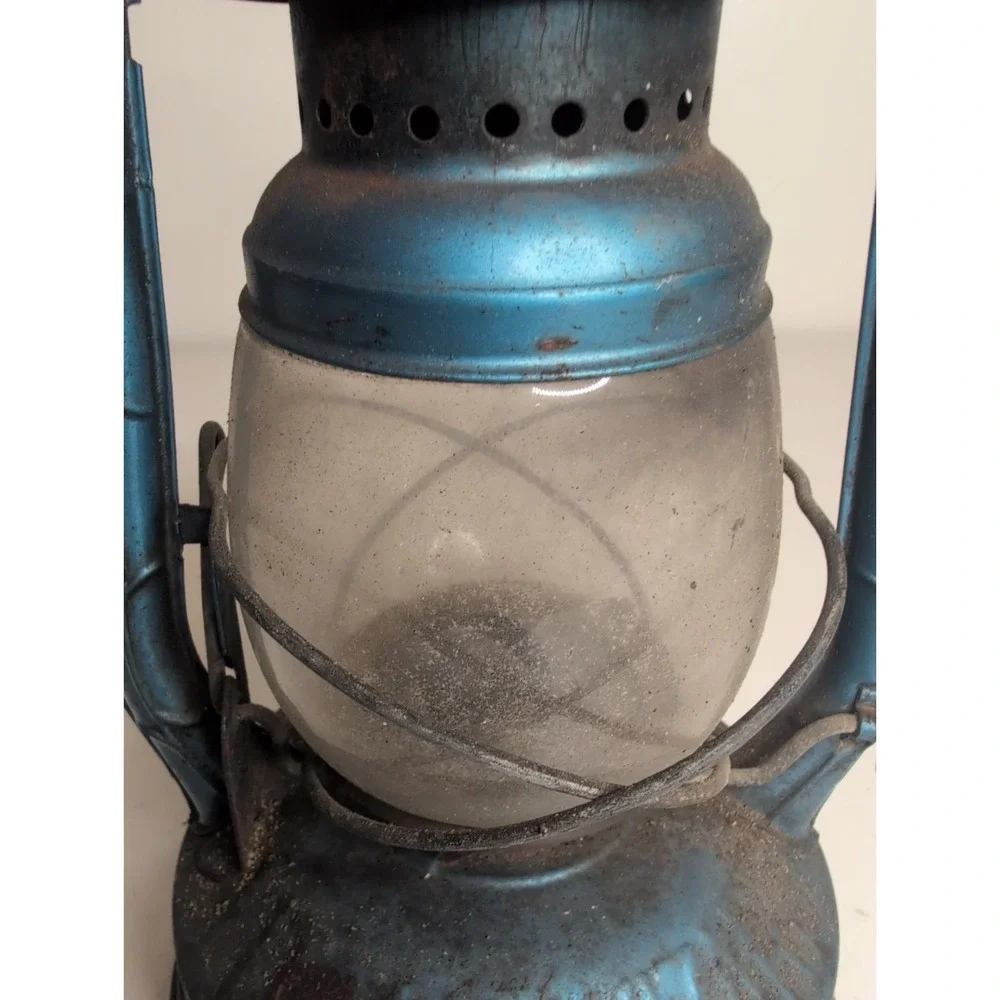 Vintage Dietz Little Wizard Kerosene Railroad Lantern Black With Clear Globe USA